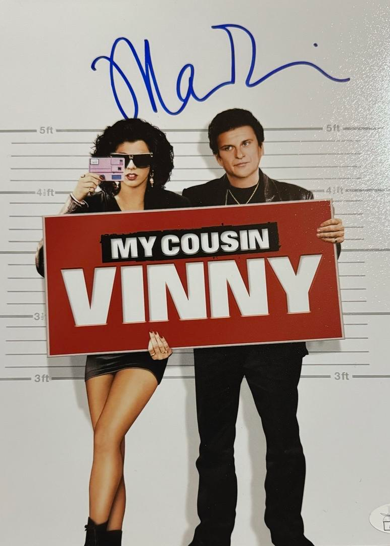 Marisa Tomei Signed 8x10 Photo (My Cousin Vinny) - JSA COA